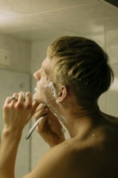 A Comprehensive Guide to Wet Shaving Techniques